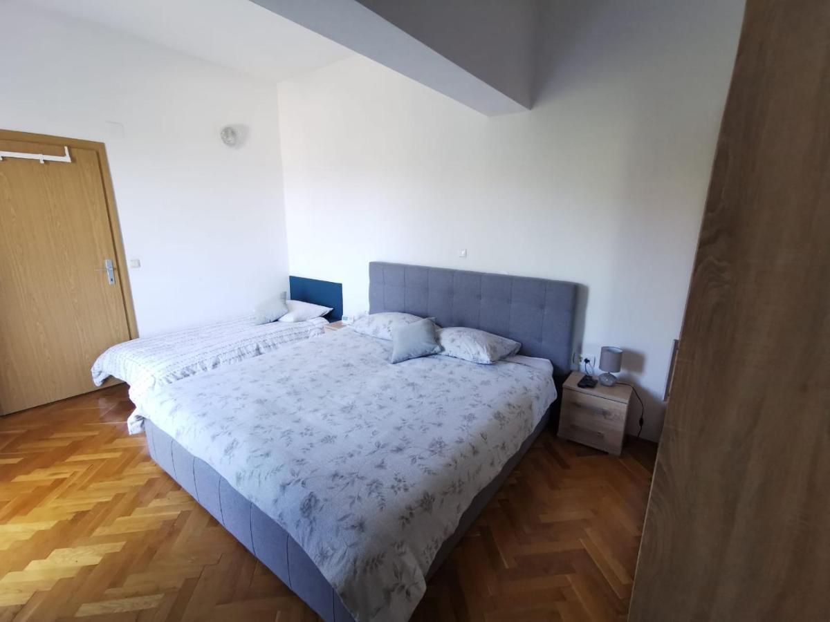 Apartment Cirko Kaštela Zewnętrze zdjęcie